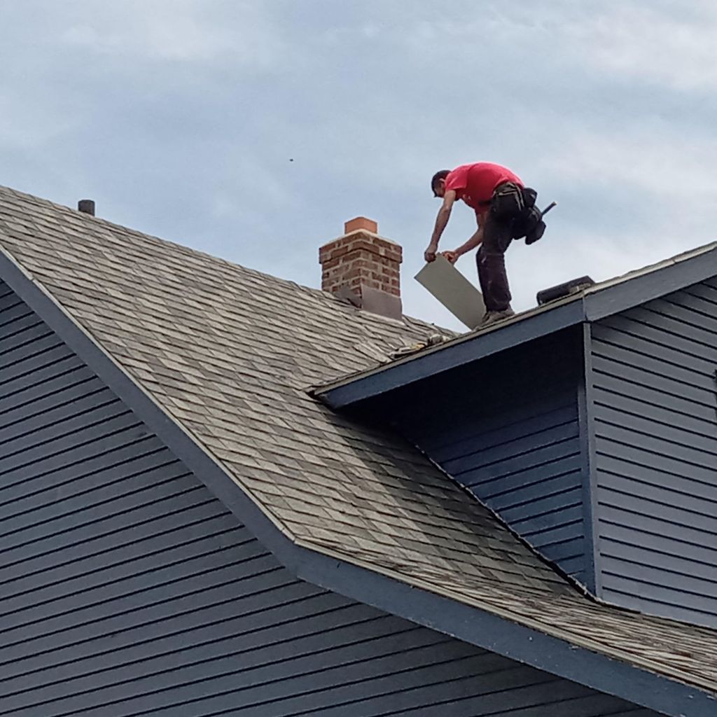 Rivera's Roofing LLC