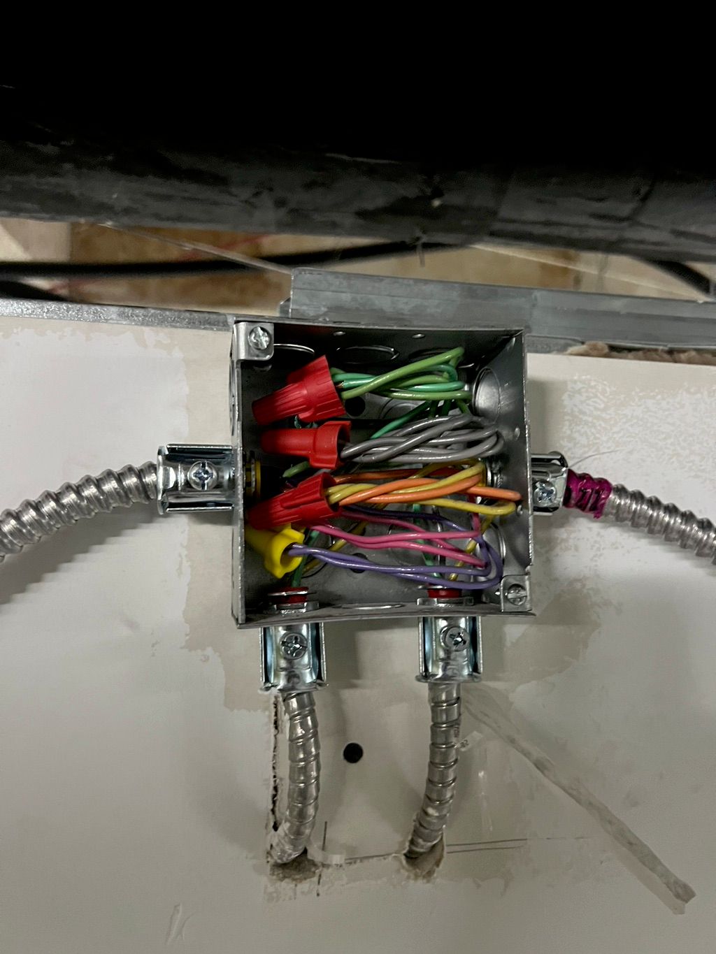 connection of commercial lights with dimmer contro