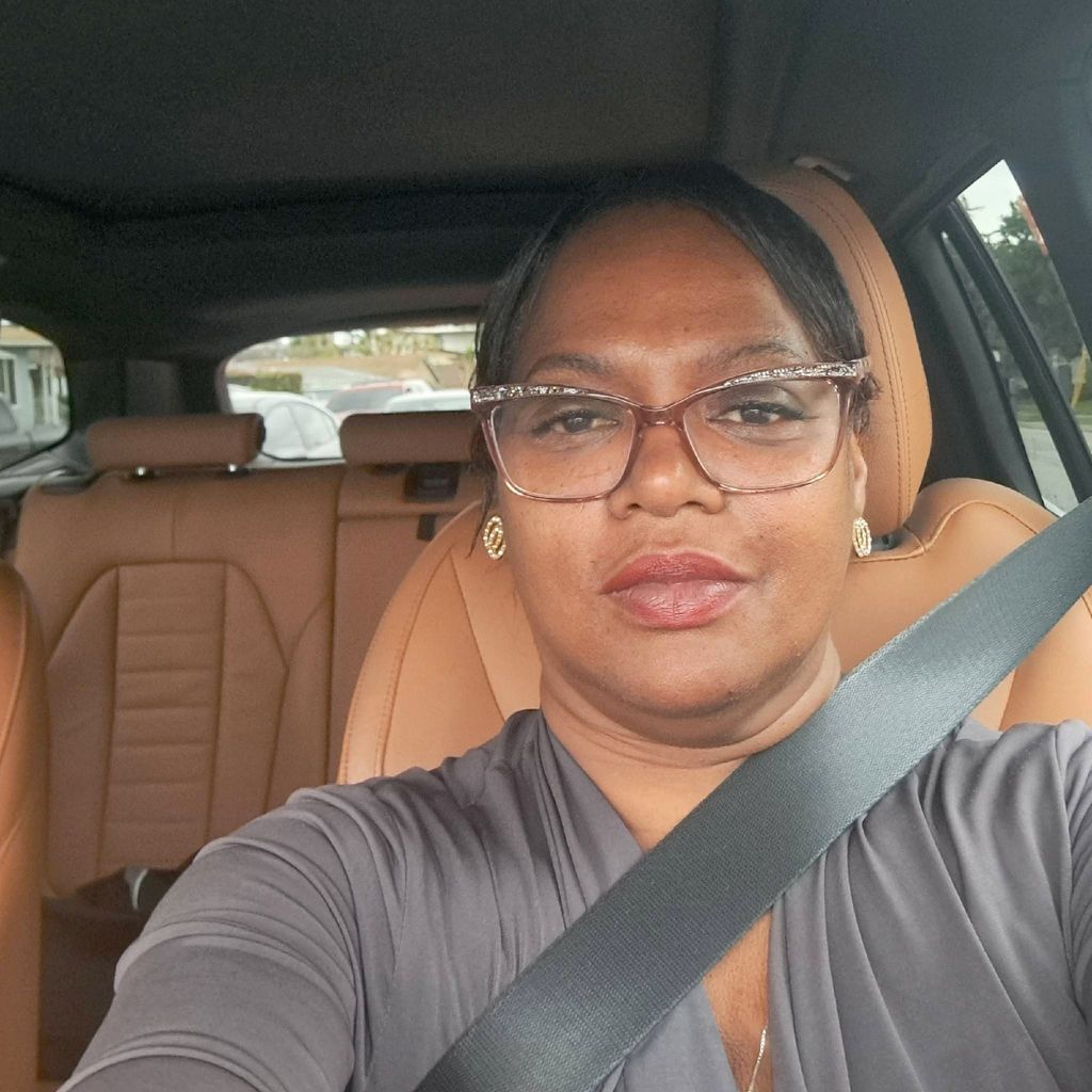 Notary Public Annette Young