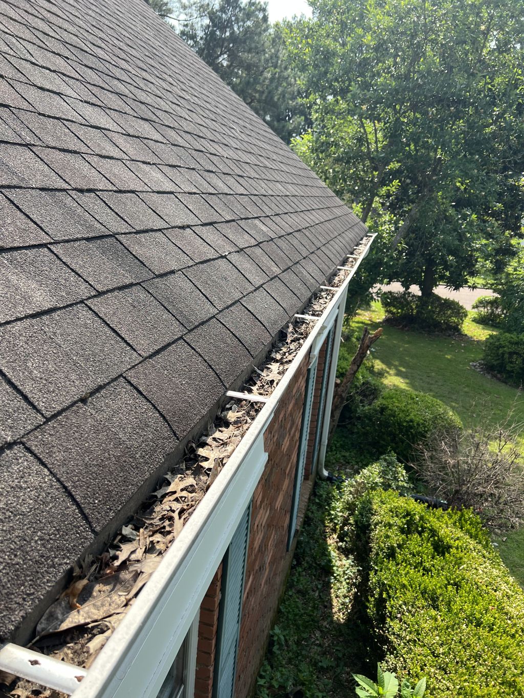 Gutter Cleaning and Maintenance