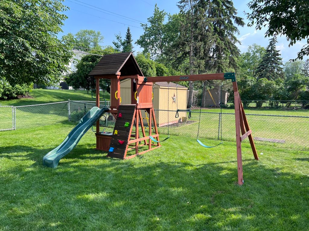 Play set assembly 
