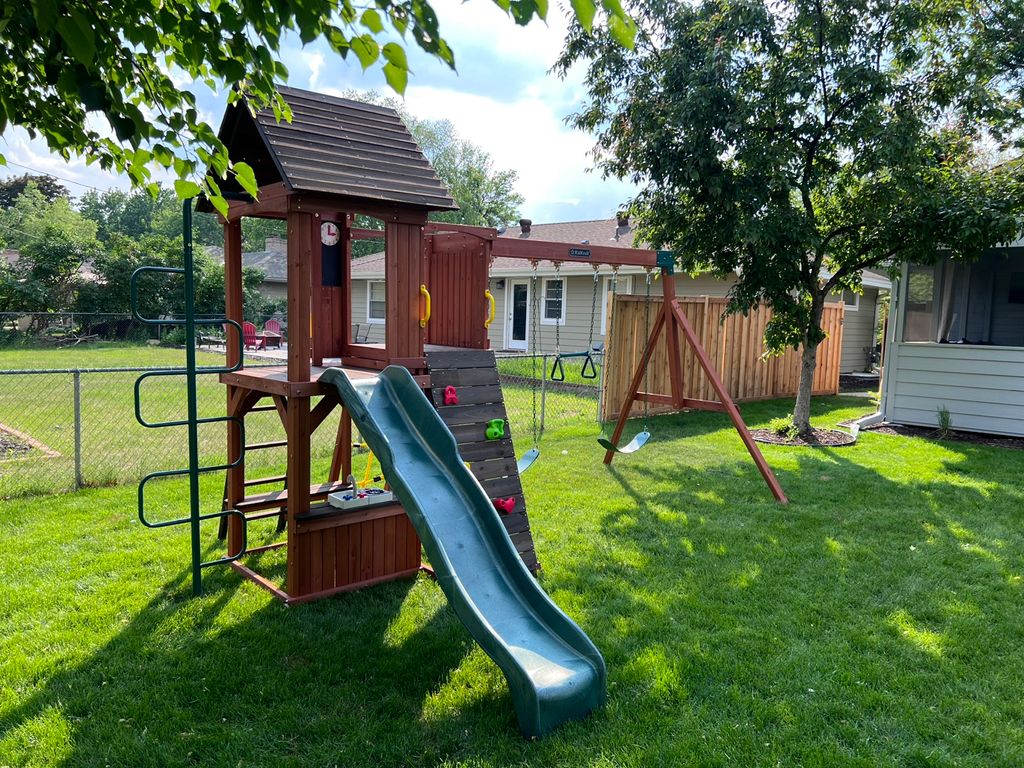 Play set assembly 