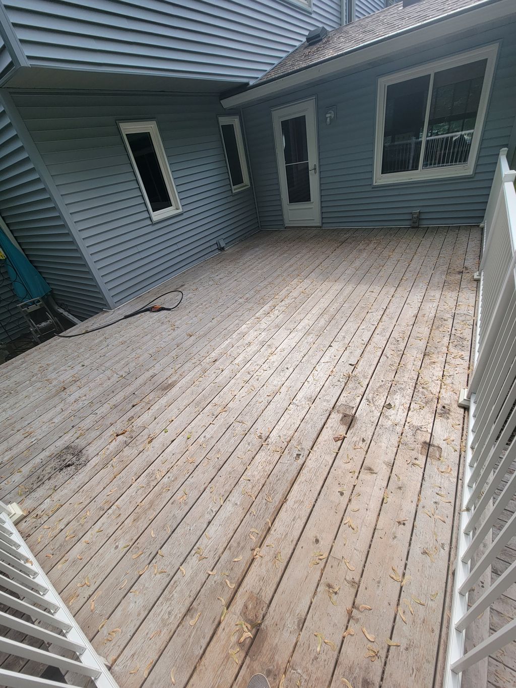 Deck Staining and Sealing