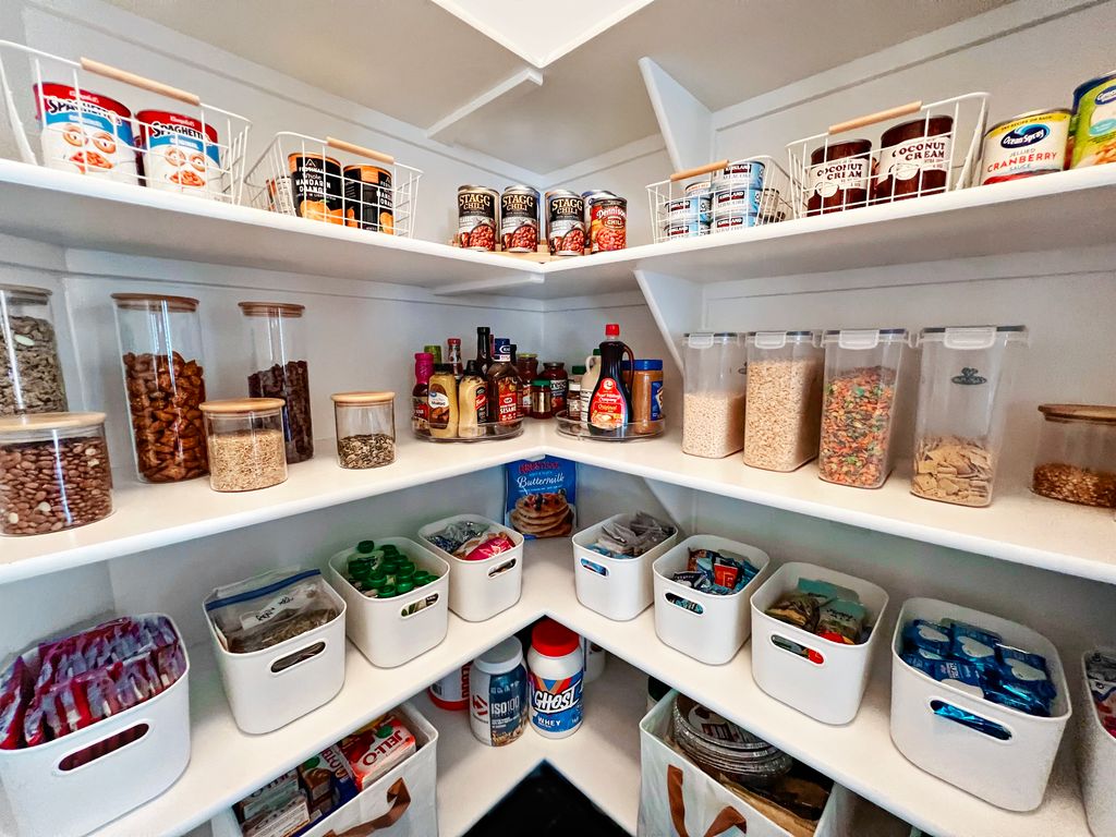 Pantry 