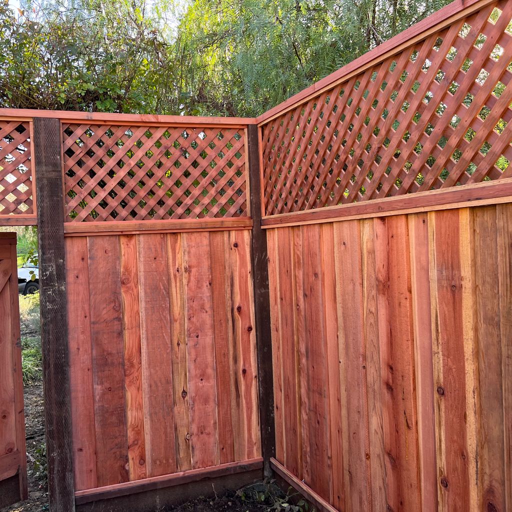 Cris, Fence services