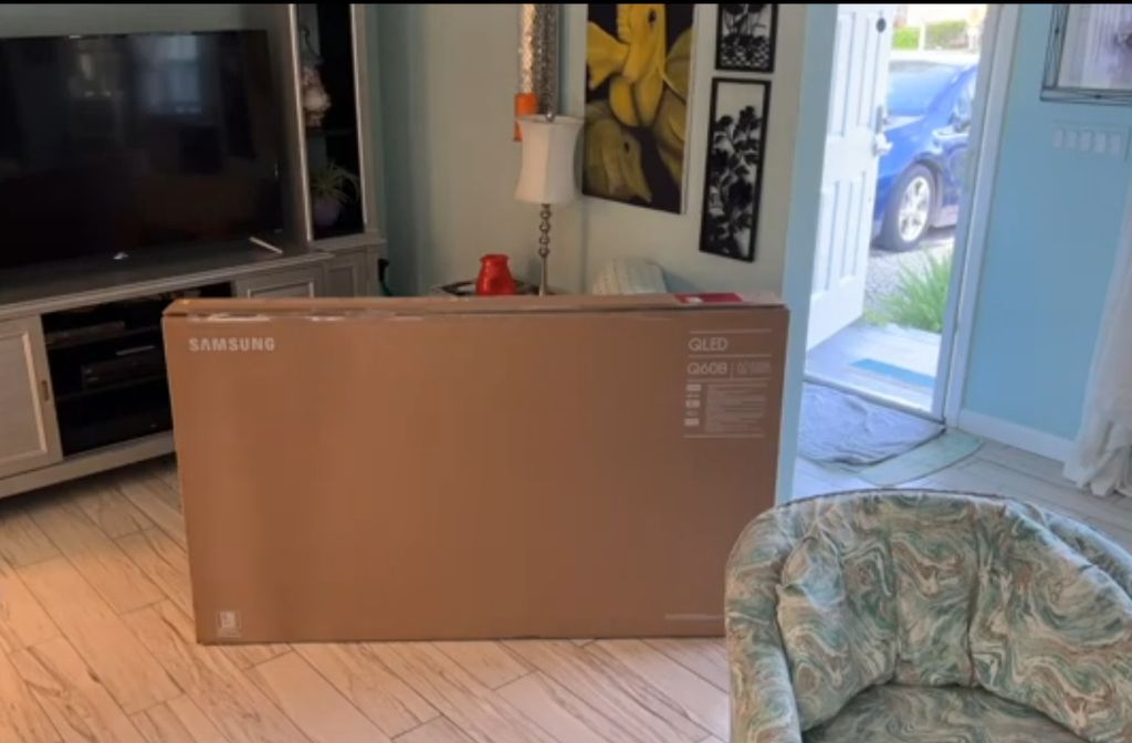 60 inches Television wall mount installation 