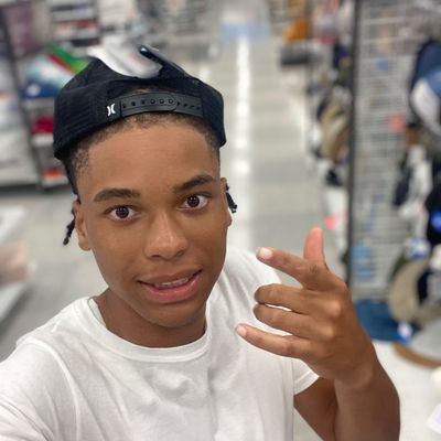 Avatar for Tay’s pressure washing