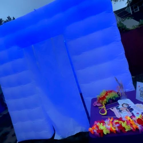 Our LED inflatable booth!🤩