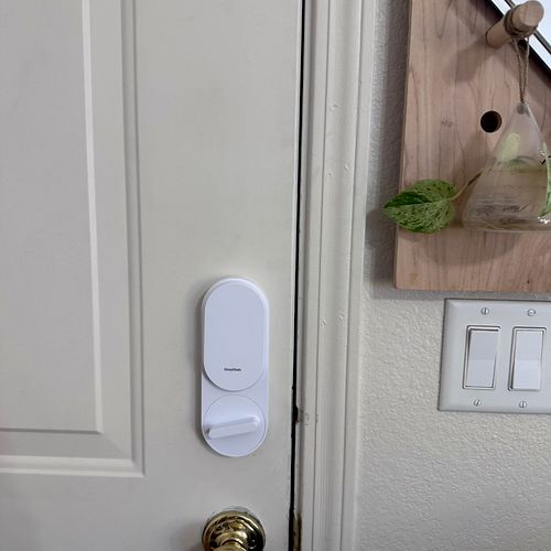 SimpliSafe smart lock