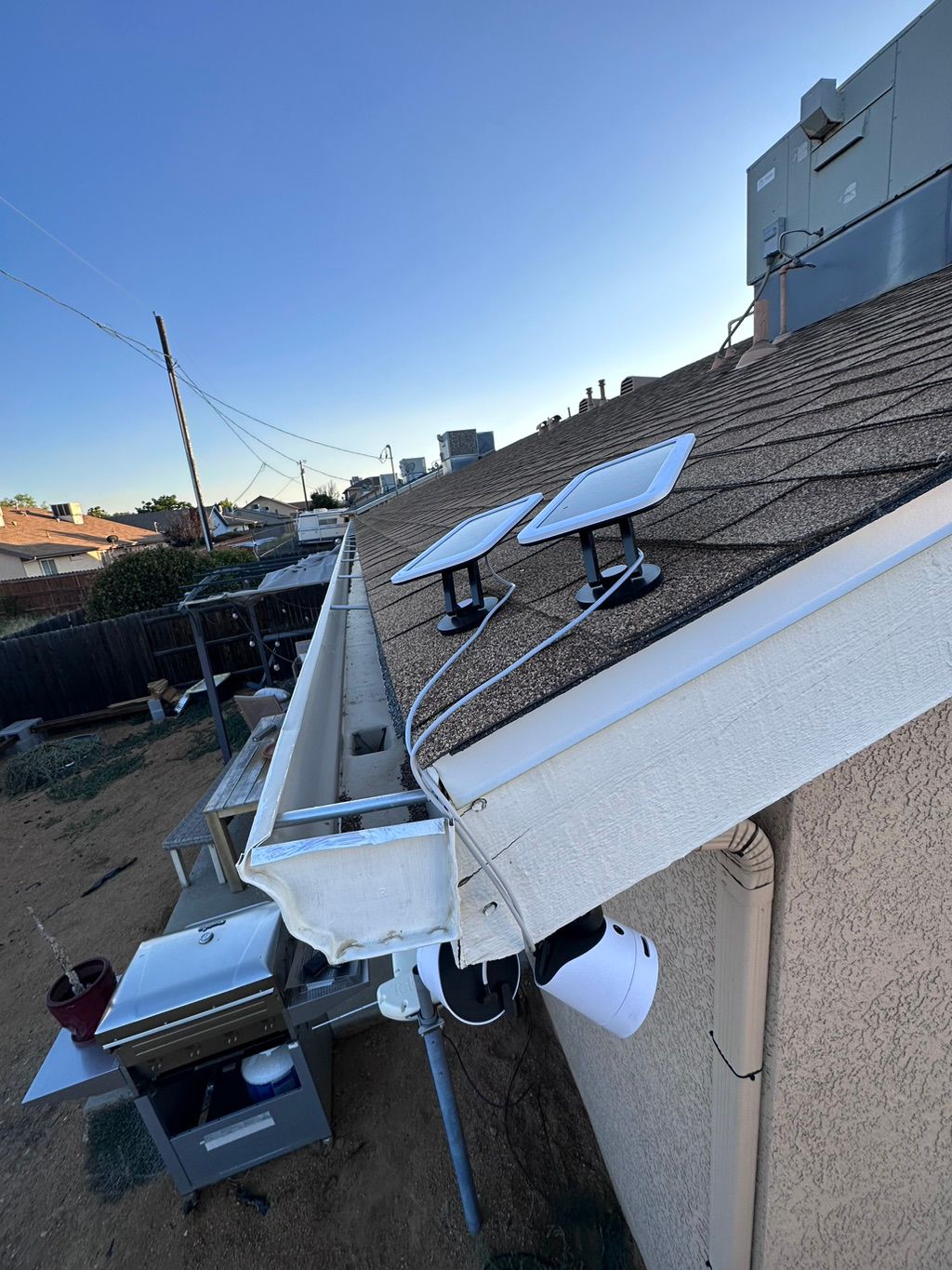 SimpliSafe solar chargers for outdoor cameras