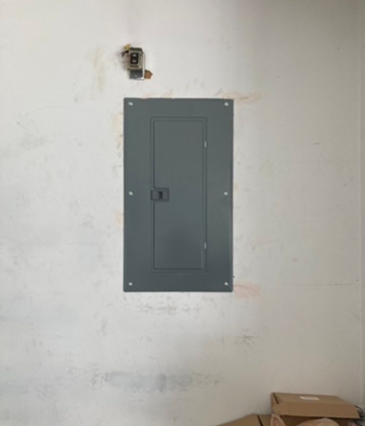 Circuit Breaker Panel or Fuse Box Repair