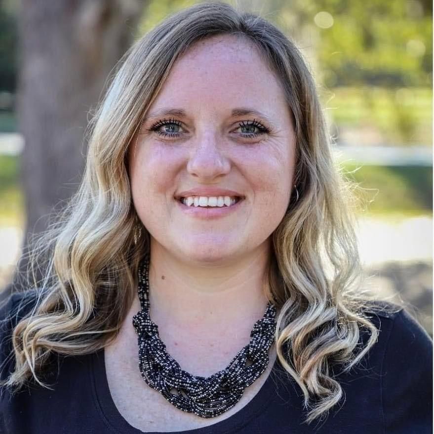Cara Smith your travel specialist
