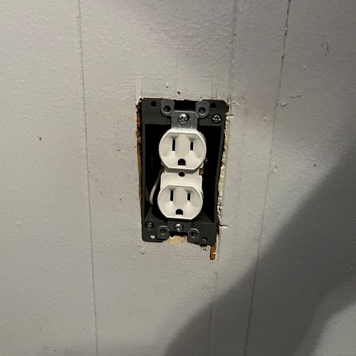 After photo with the outlet that had no box. Now t