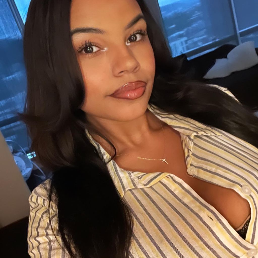 Chantelle flores