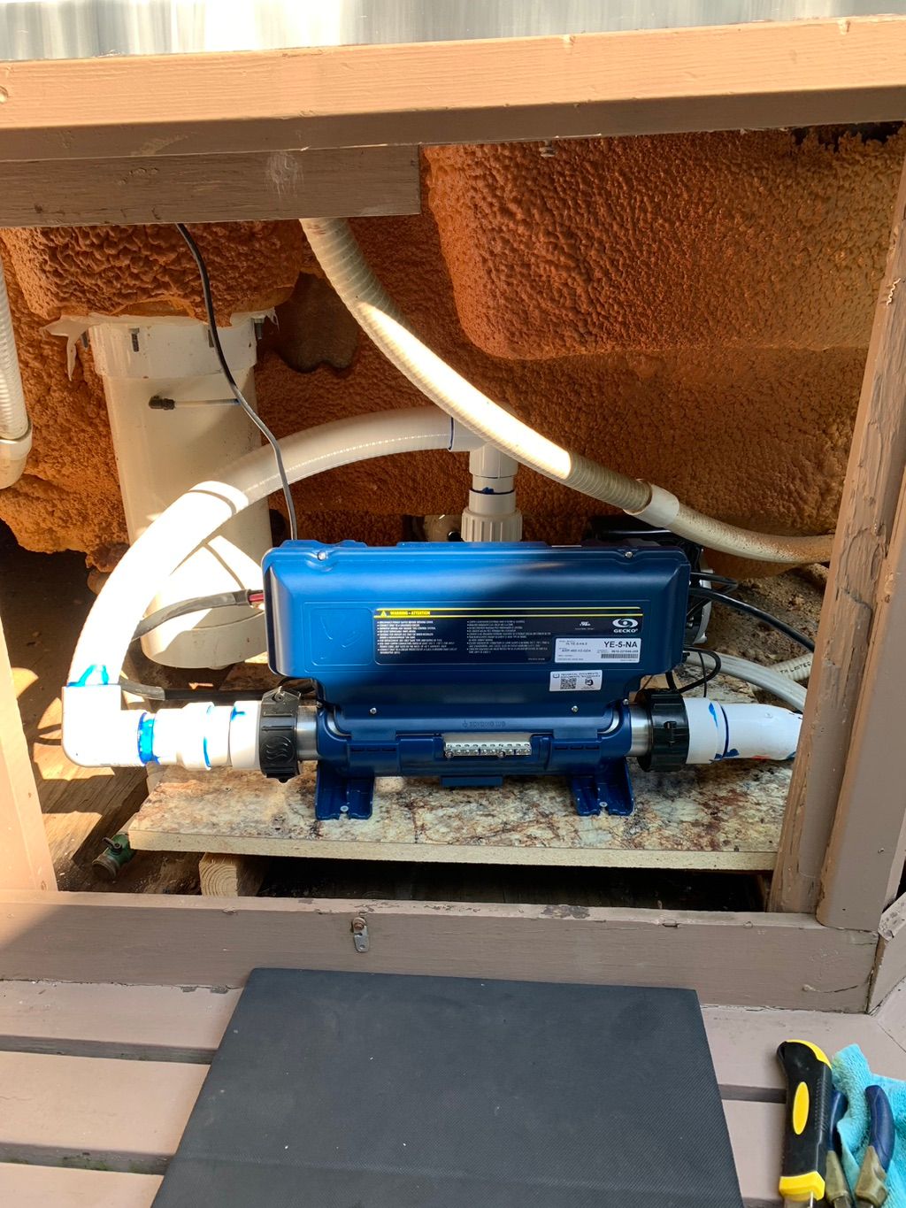 AFTER- Same hot tub with brand new pump, control b