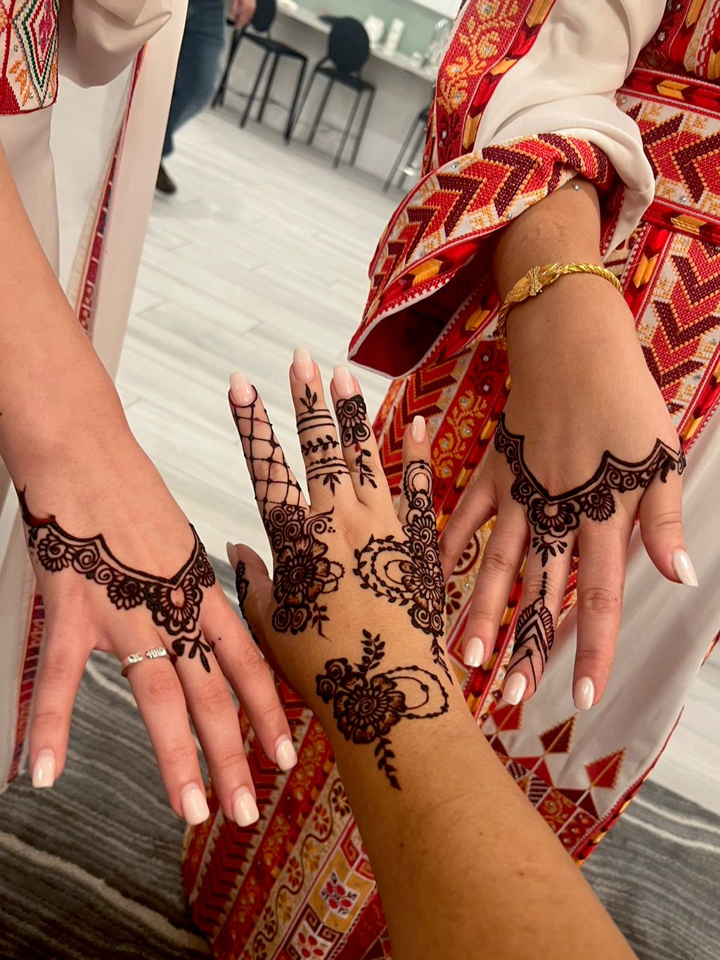 Aisha did my wedding henna and I couldn’t be happi