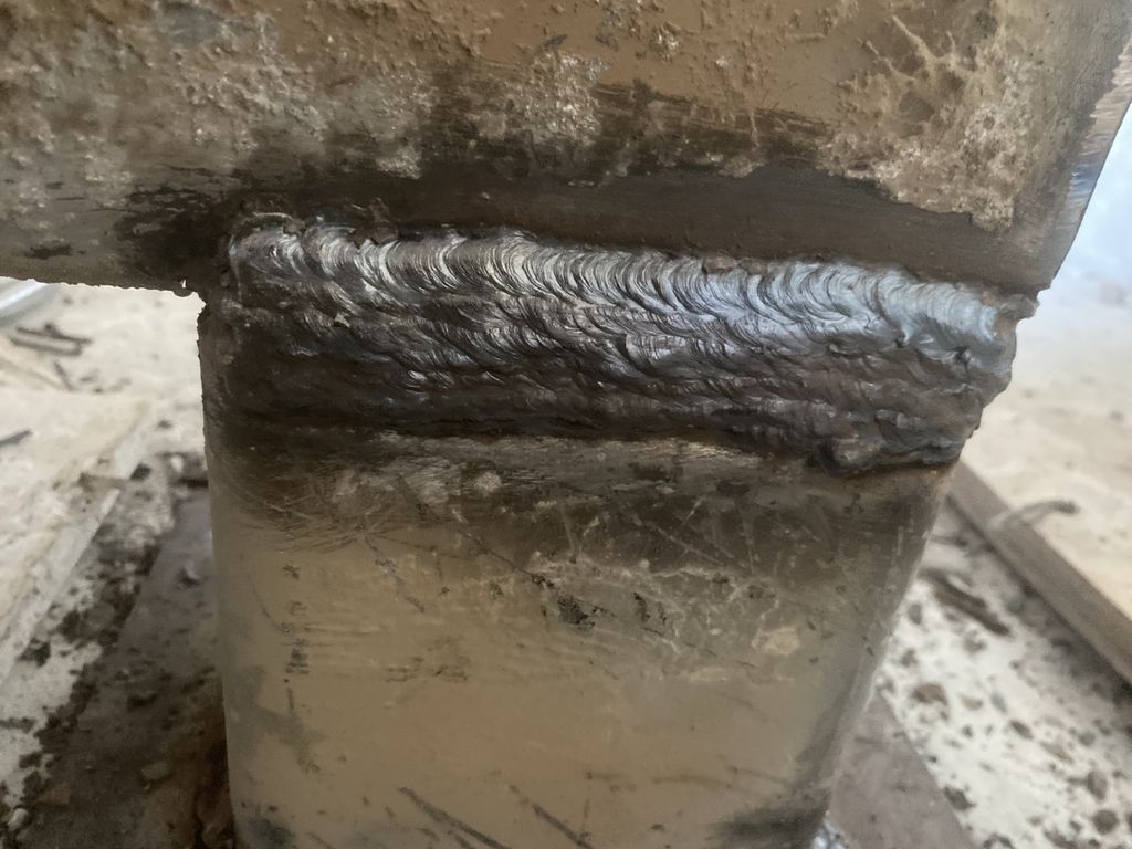 Elevator separator beam with large gap