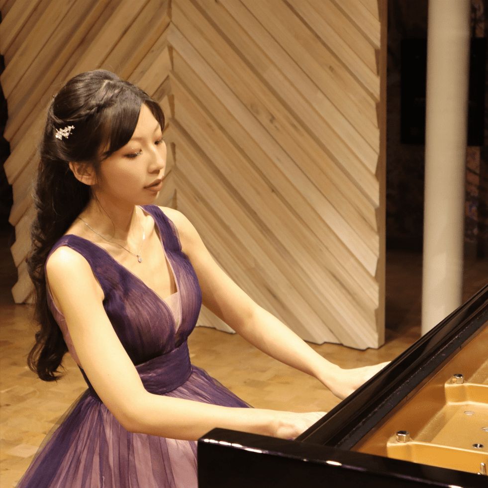 Dr. Manni Lin Piano Studio