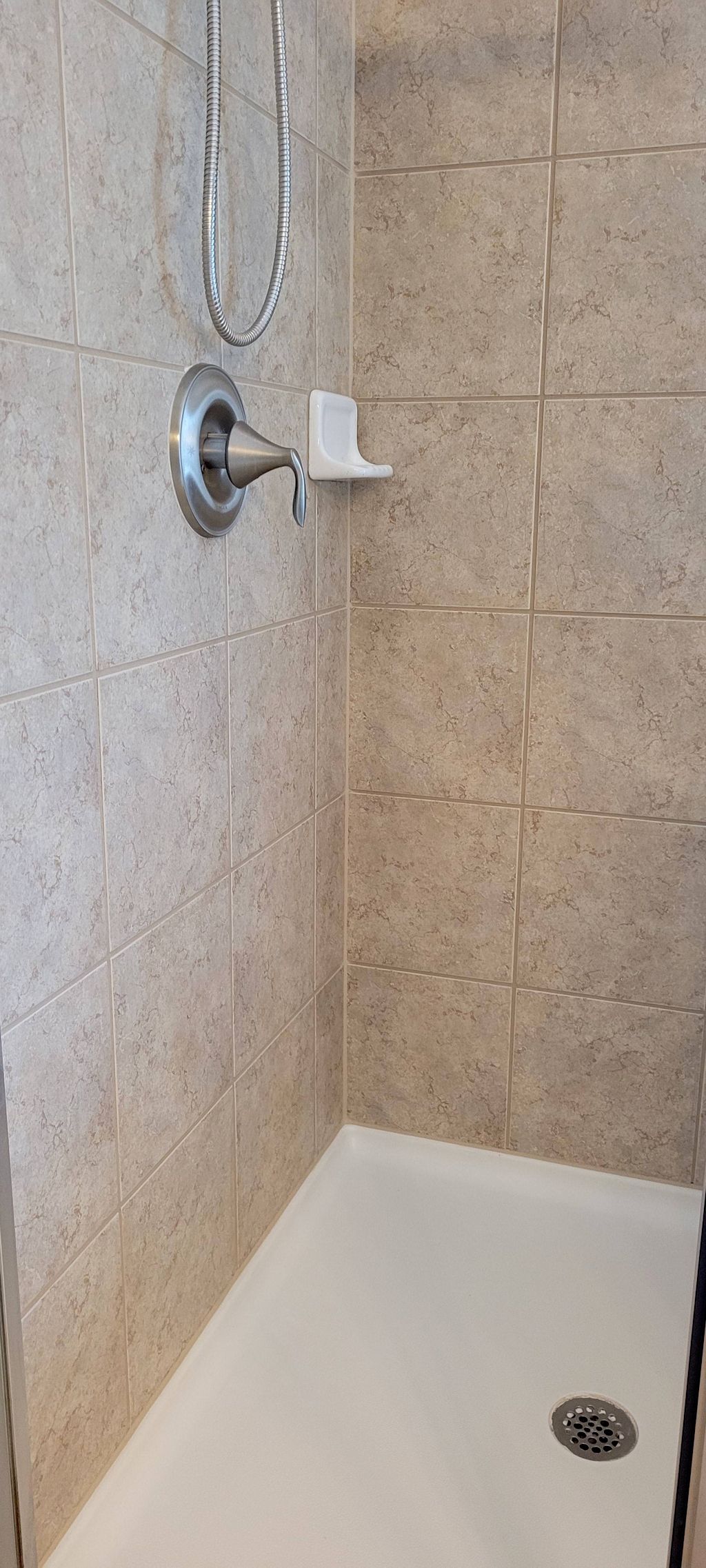 Our Duluth Grout Cleaning Pros Performed an Awe-Inspiring