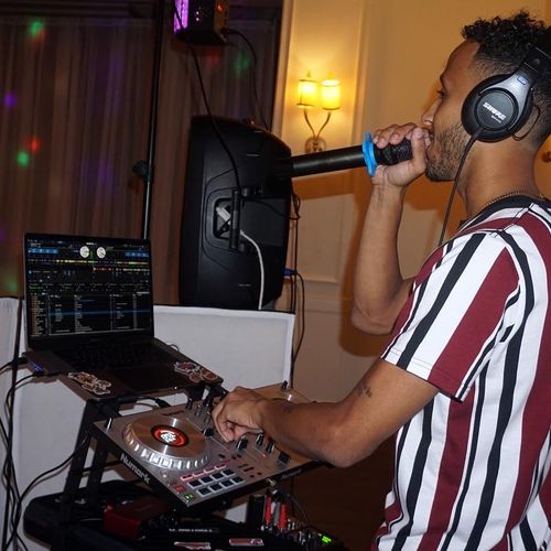 DJ