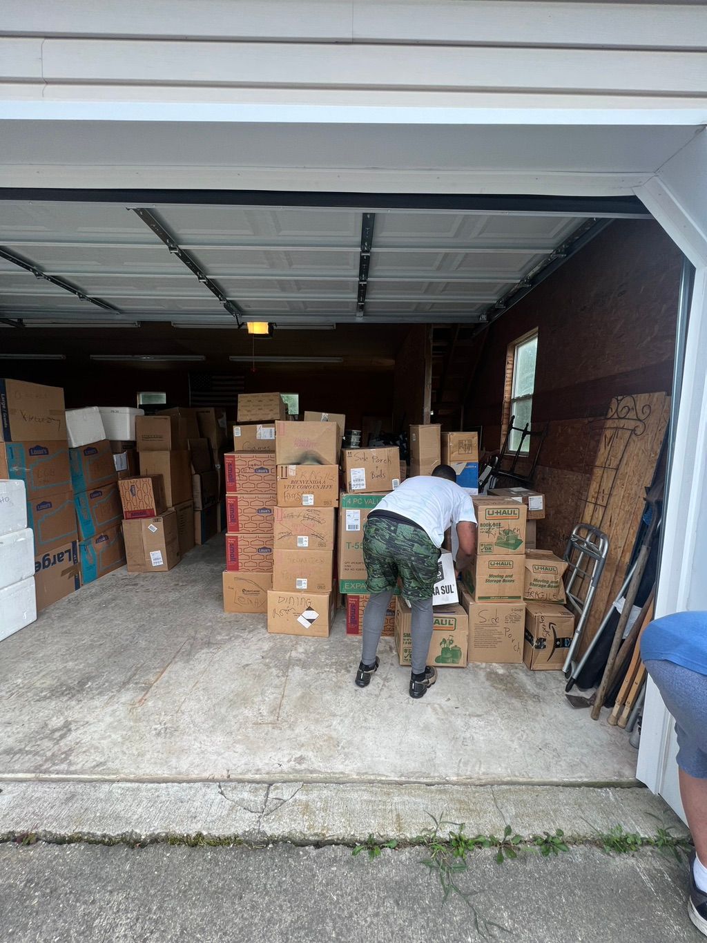 Unloading 650 plus boxes 