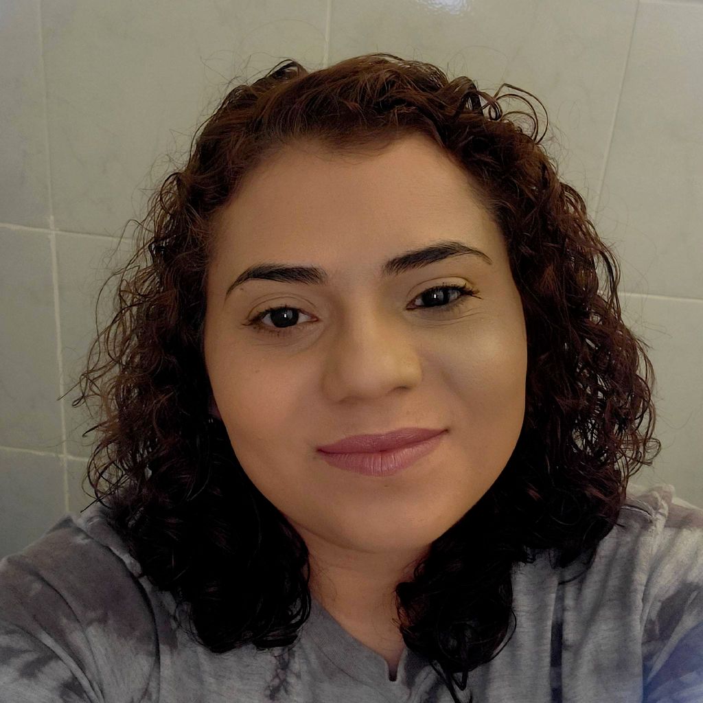 Noemi P Flores