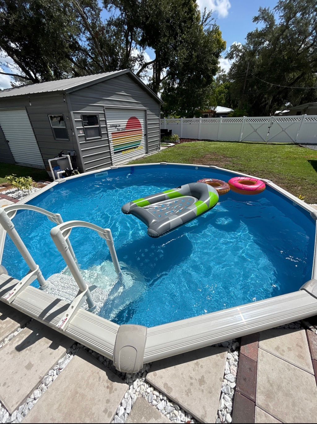 Beautiful saltwater above-ground pool @ the Cottag