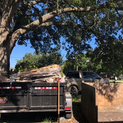 Avatar for PREMIER HAULING AND JUNK REMOVAL.