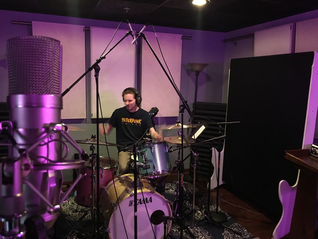 Drum recording session 