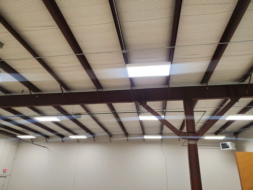 Warehouse power for lights and light installations