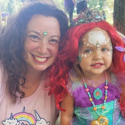 Avatar for Zella Bella's Gaggle of Giggles