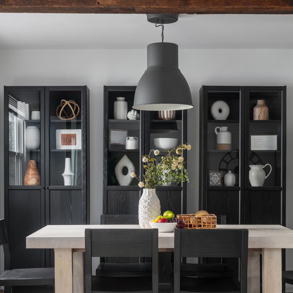 Kitchen With Black Chair, Kitchen Island, And Table Ideas August 2024