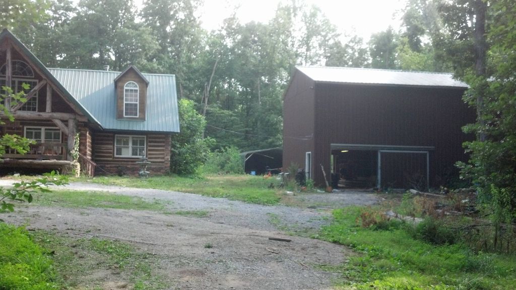 I built the 2 story shop out of pallet rack.