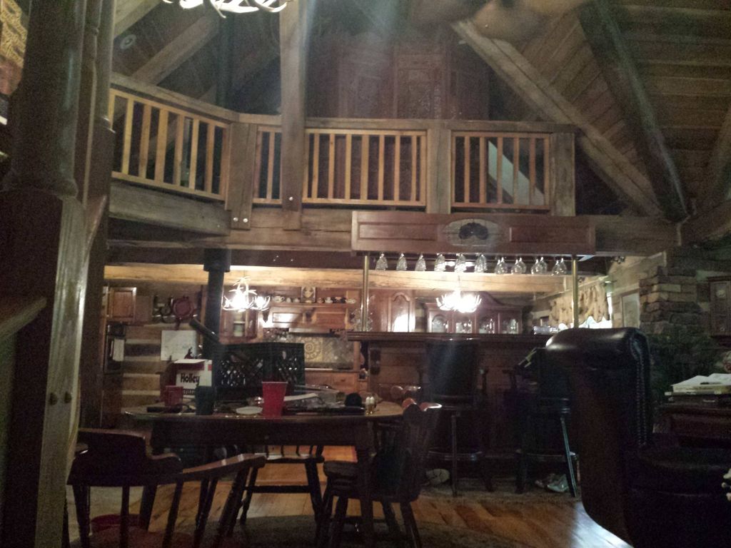 cathedral ceiling tops at 21 feet