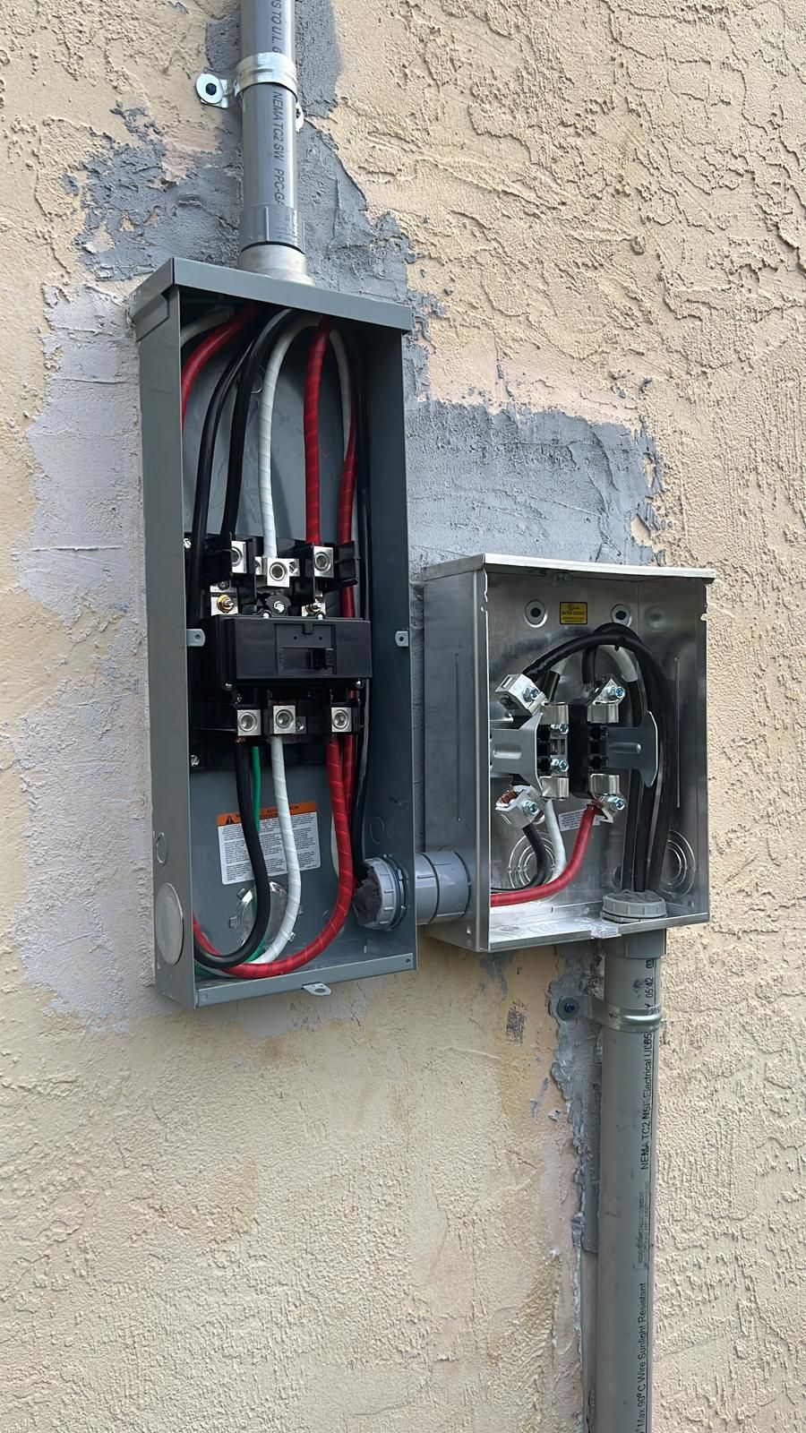 New residential outside meter and main disconnect 