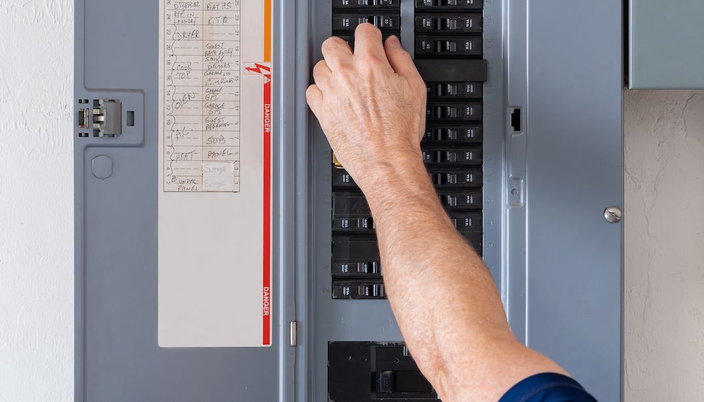 resetting tripped circuit breaker