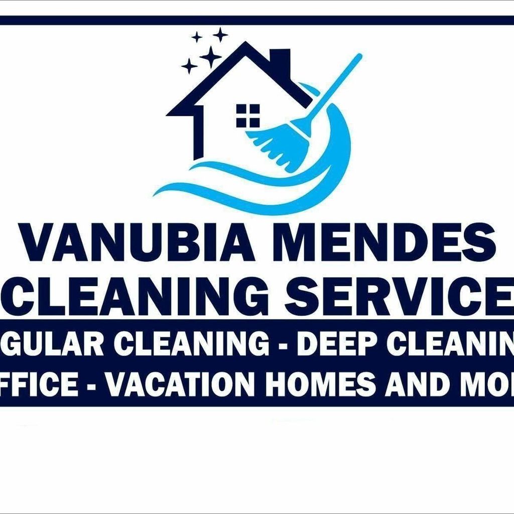 Vanubia Mendes cleaning
