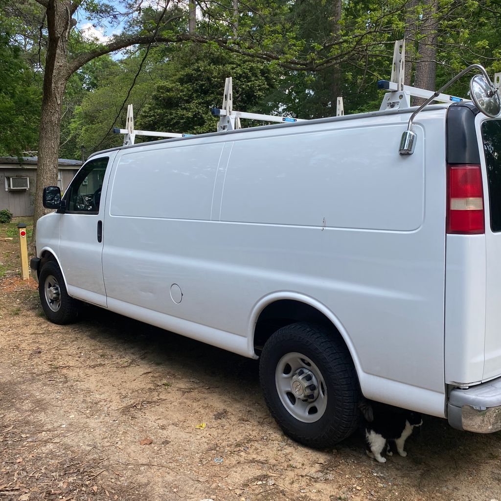 Rushing Rod Couriers llc