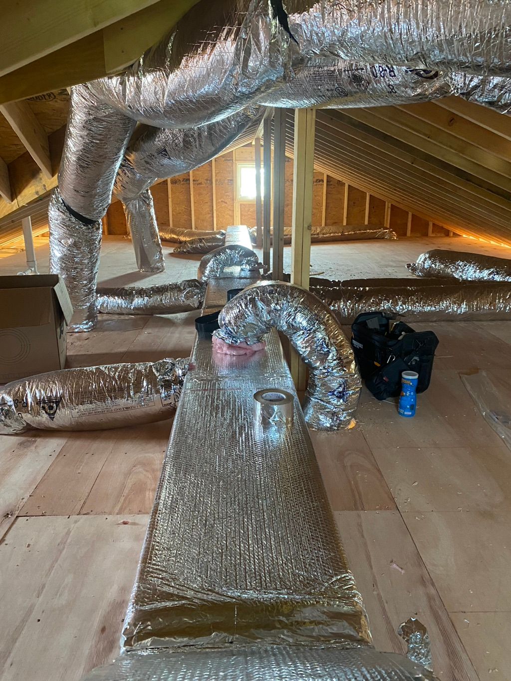 3rd Floor Trunkline Attic System With R8 Flex (Duc