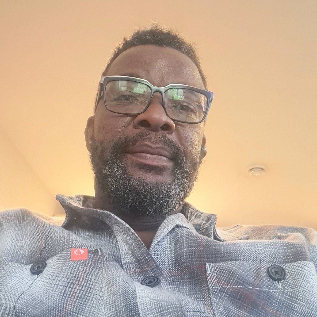 Stephen Kaludzu