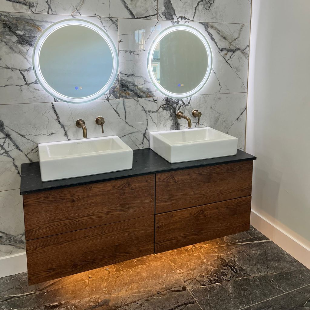 Modern Bathroom Makeovers