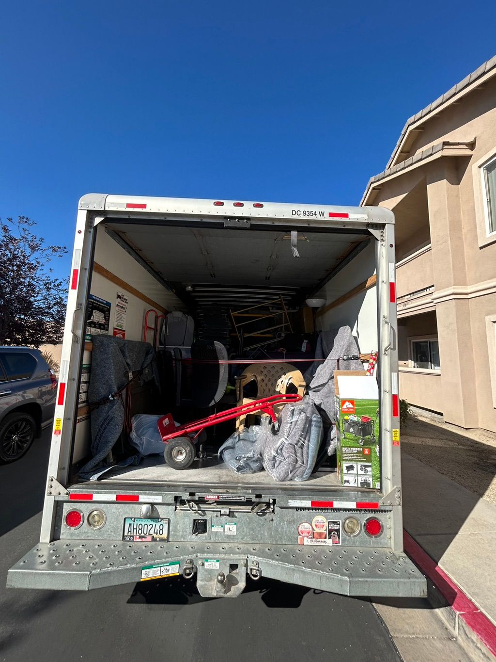A 1 bedroom apartment move. 