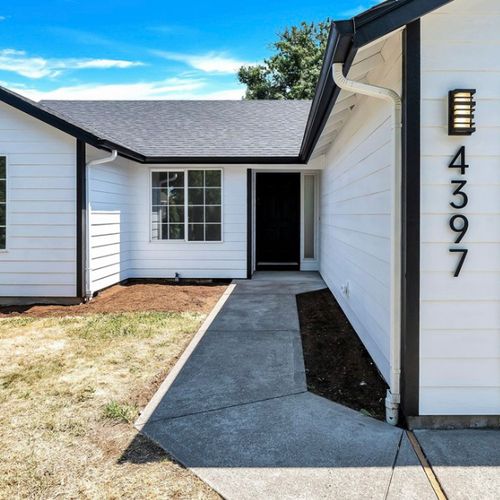 Designs by Dennis LLC