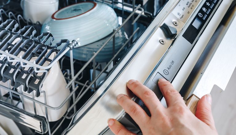 Dishwasher Won t Turn On 6 Easy Ways to Get It Starting