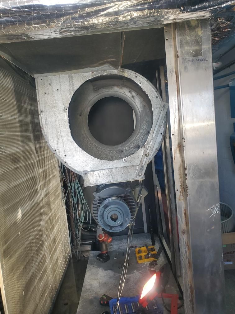 Fan replacement on 20 Tons unit 