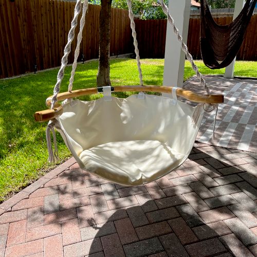 Installation of rope swing chair 