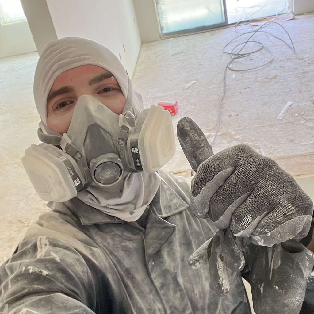 EL drywall and paint