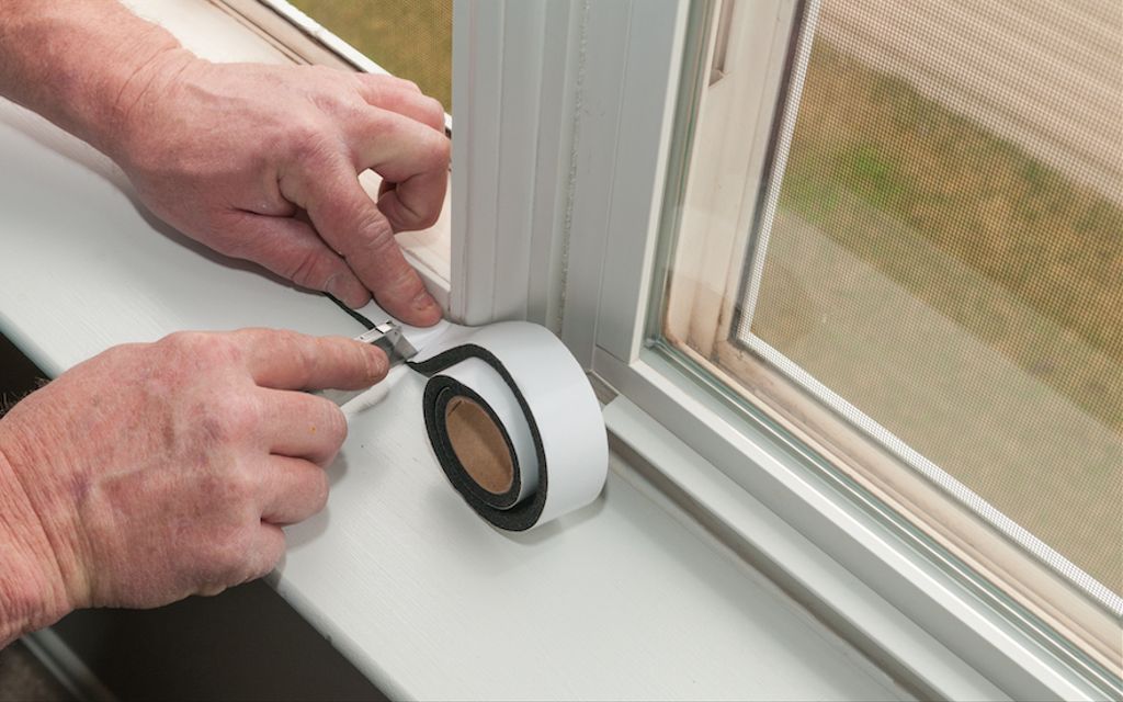 9 signs your home is wasting energy.