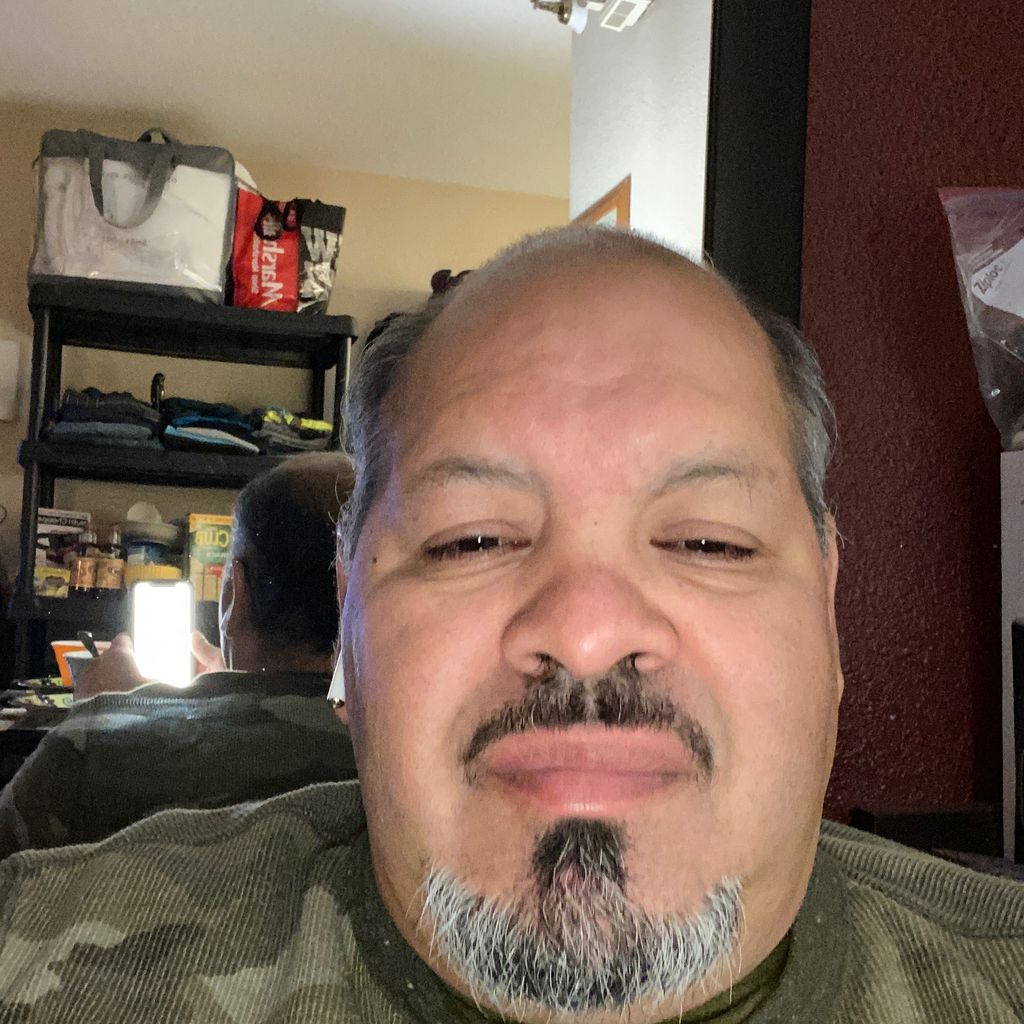 Gabriel flores