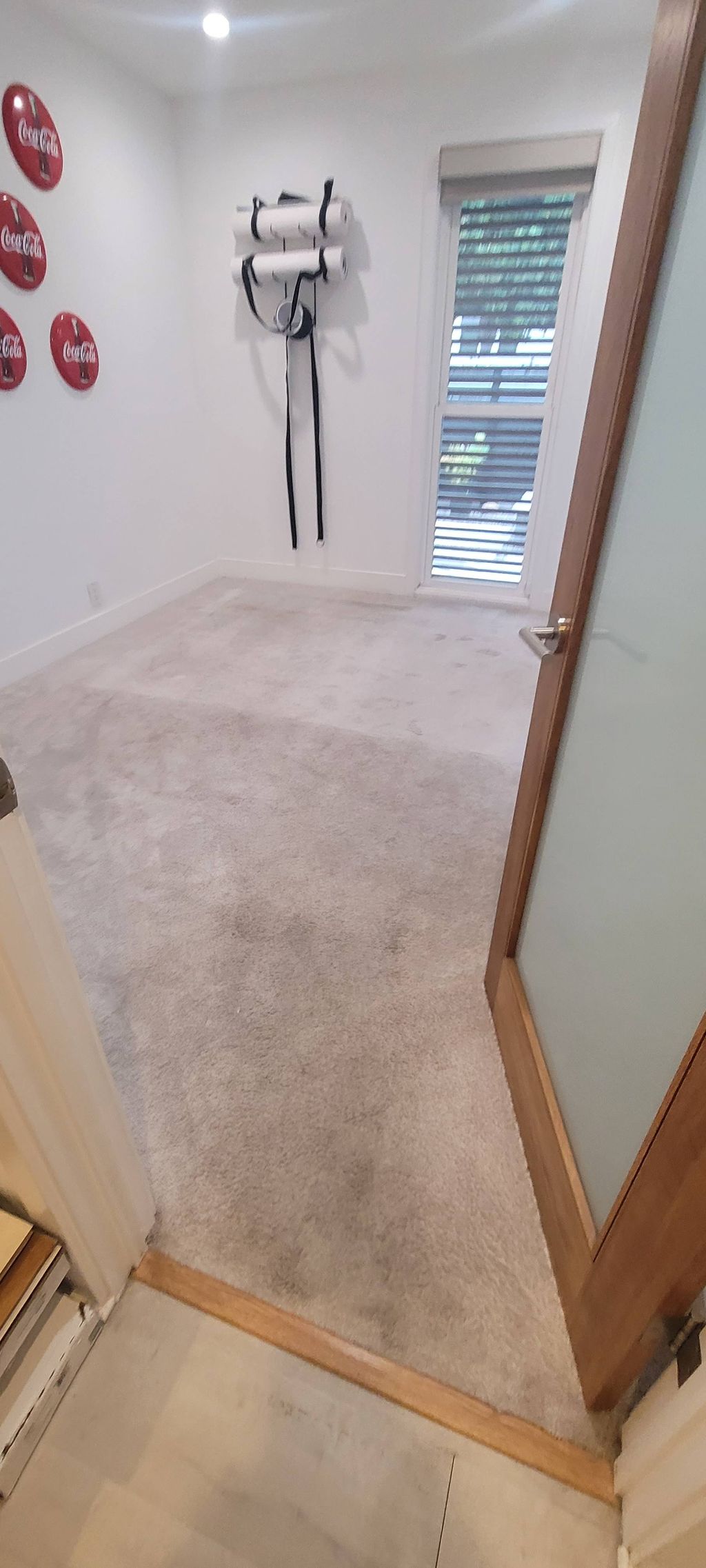 carpet removal room